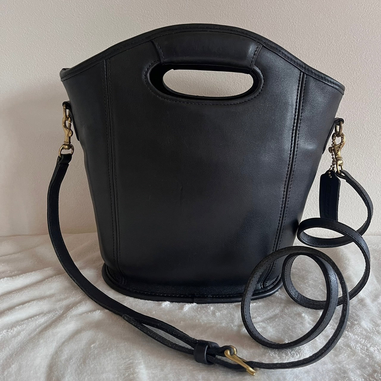 Vintage Coach 9993 Black Leather Mini Shopper Bucket Tote Bag USA – No Extra Fees US Only
