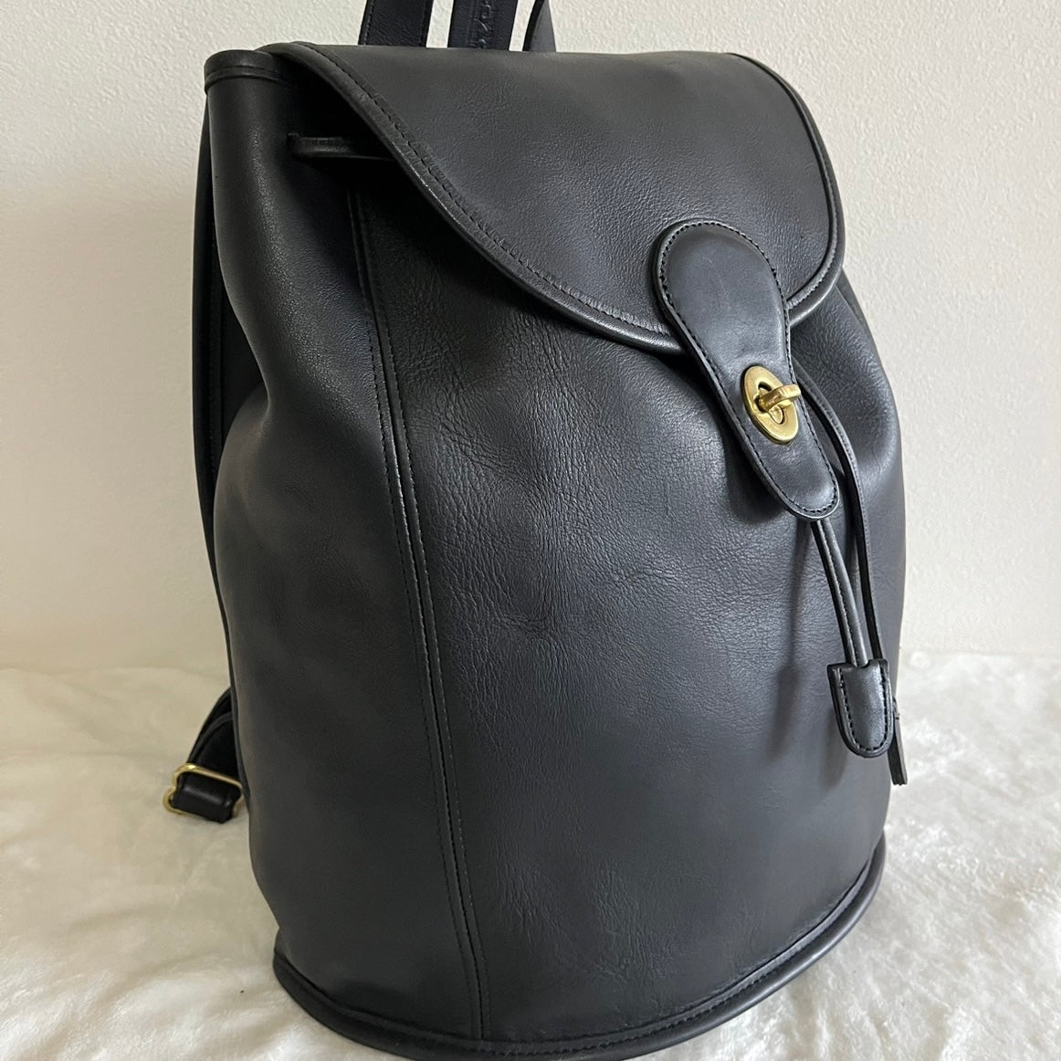 VTG Coach 9943 Black Leather Daypack Backpack Travel Bag – No Extra Fees US Only