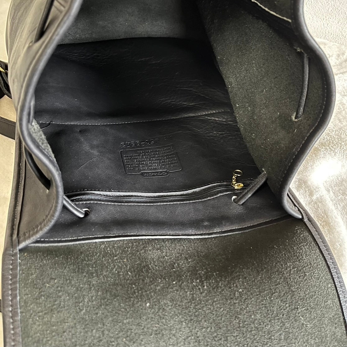VTG Coach 9943 Black Leather Daypack Backpack Travel Bag – No Extra Fees US Only