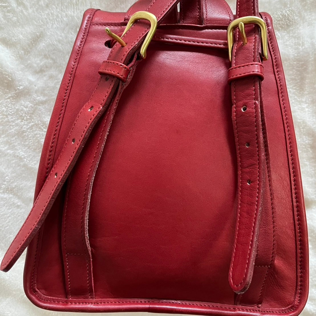 VTG Coach 9960 Red Leather Turnlock Drawstring Backpack – No Extra Fees US Only