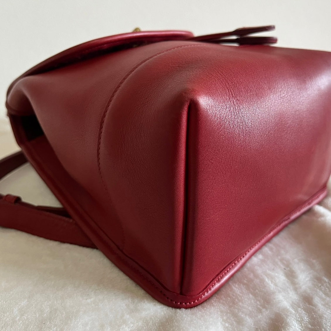 VTG Coach 9960 Red Leather Turnlock Drawstring Backpack – No Extra Fees US Only