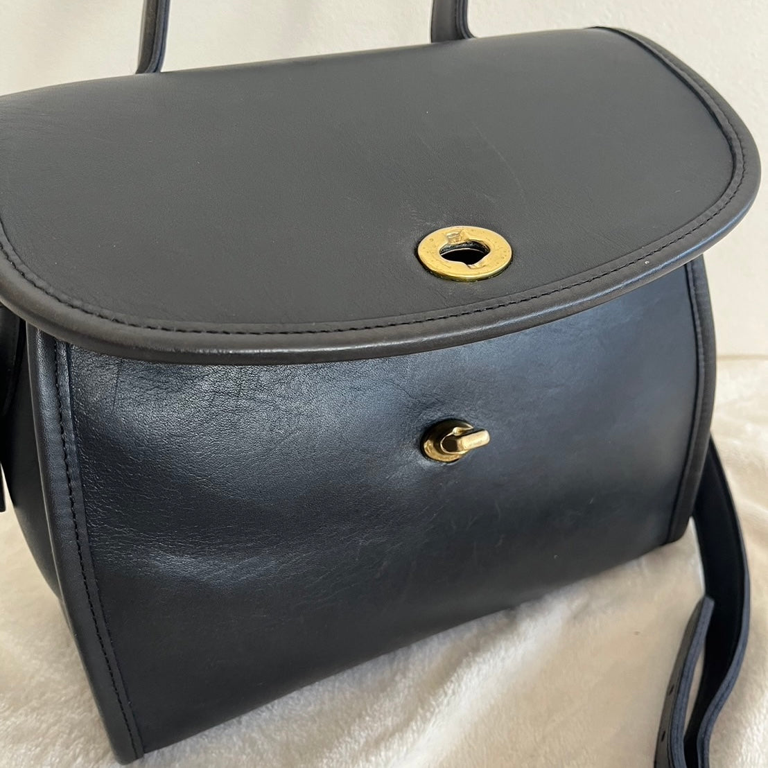 VTG Coach 9977 Navy Blue Manor Crossbody Shoulder Satchel Bag–No Extra Fees US Only