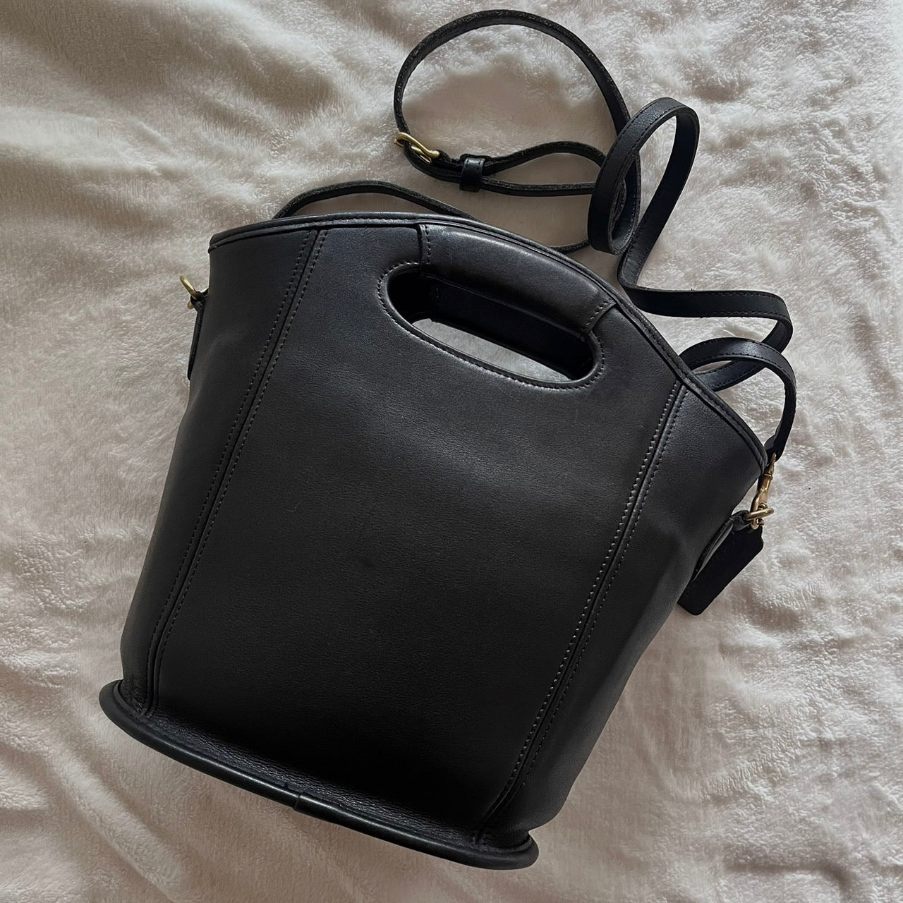 Vintage Coach 9993 Black Leather Mini Shopper Bucket Tote Bag USA – No Extra Fees US Only
