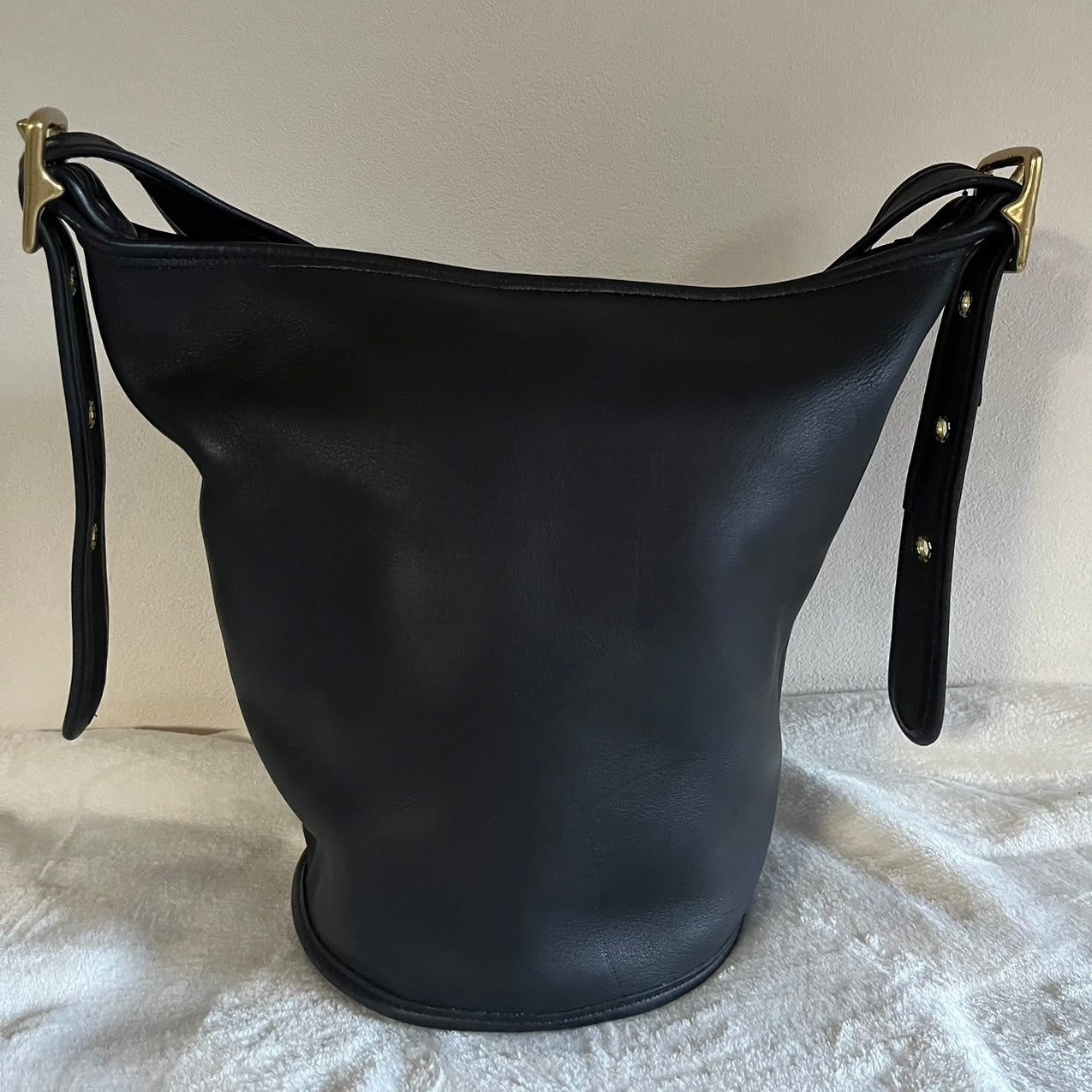 Coach 9953 Black Leather Duffle – Helen Berg’s Legacy – No Extra Fees US Only