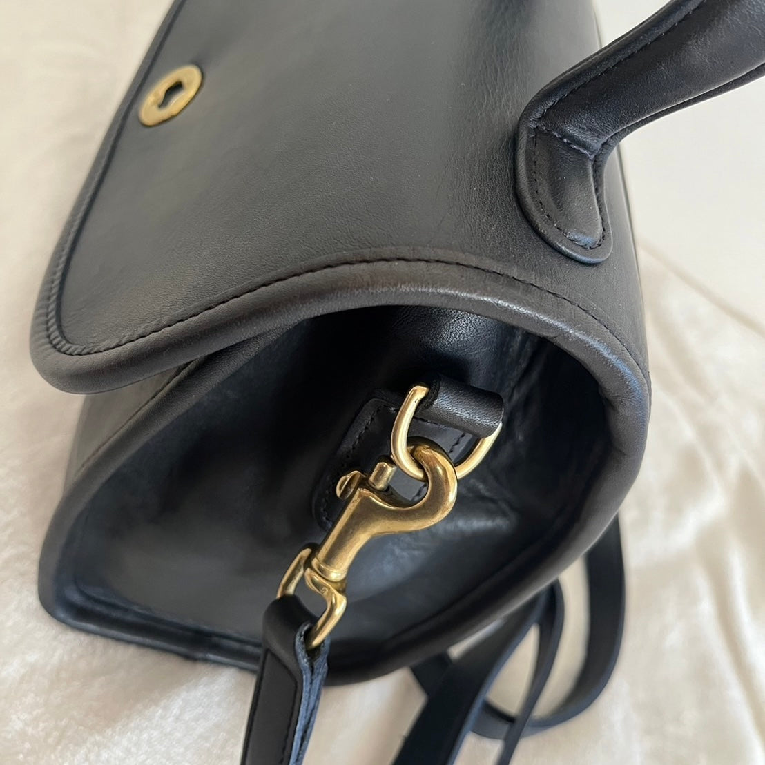 VTG Coach 9977 Navy Blue Manor Crossbody Shoulder Satchel Bag–No Extra Fees US Only