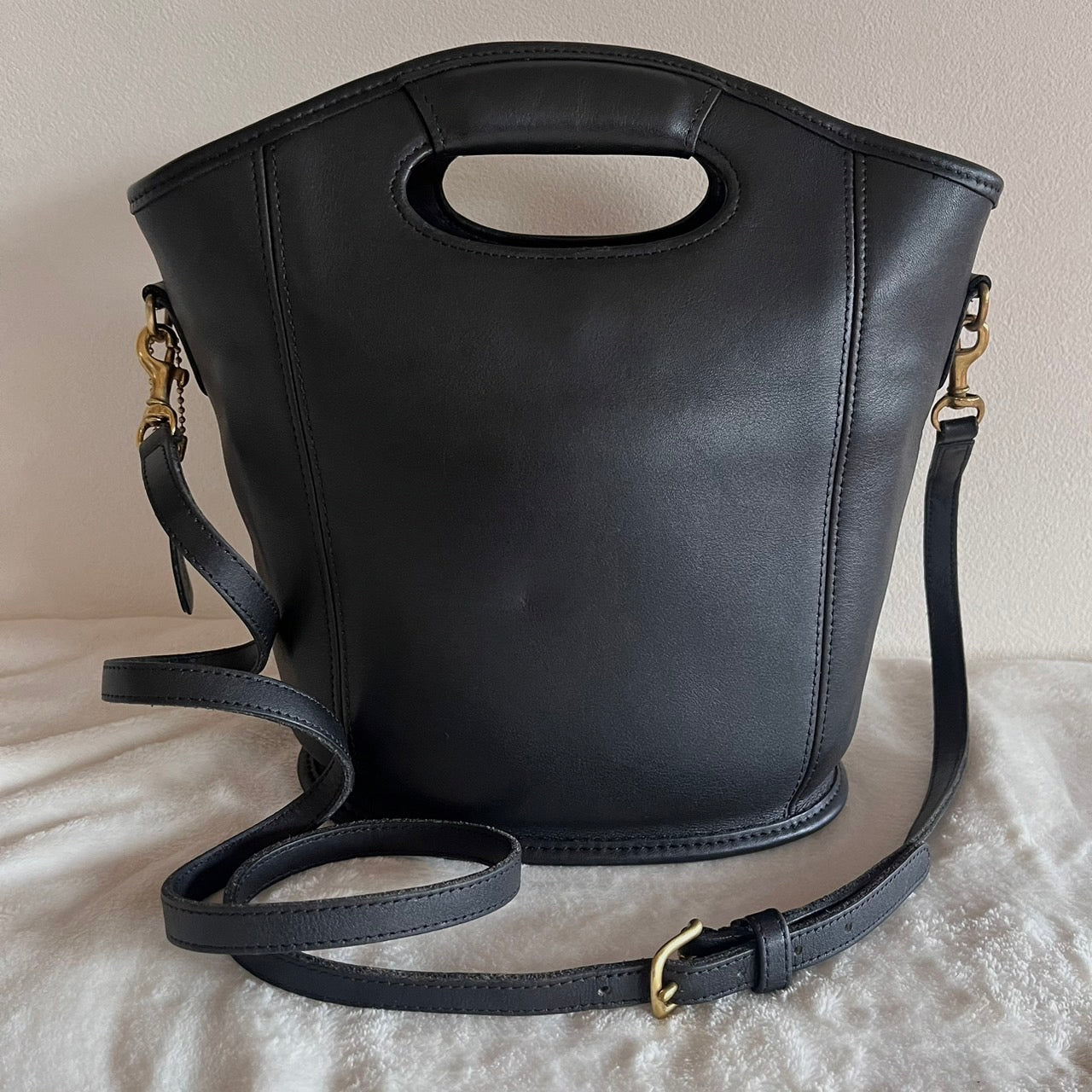 Vintage Coach 9993 Black Leather Mini Shopper Bucket Tote Bag USA – No Extra Fees US Only