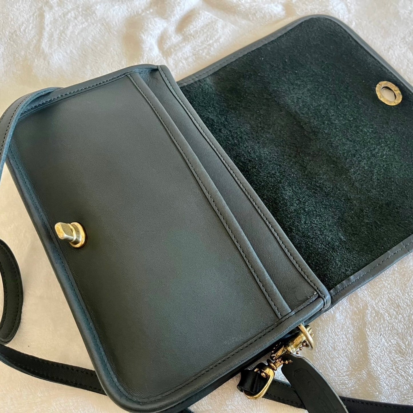 VTG Coach 9755 Green Leather Penny Pocket Purse Crossbody-No Extra Fees US Only