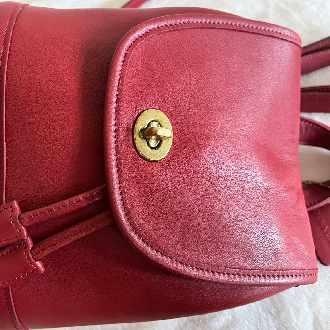 VTG Coach 9960 Red Leather Turnlock Drawstring Backpack – No Extra Fees US Only