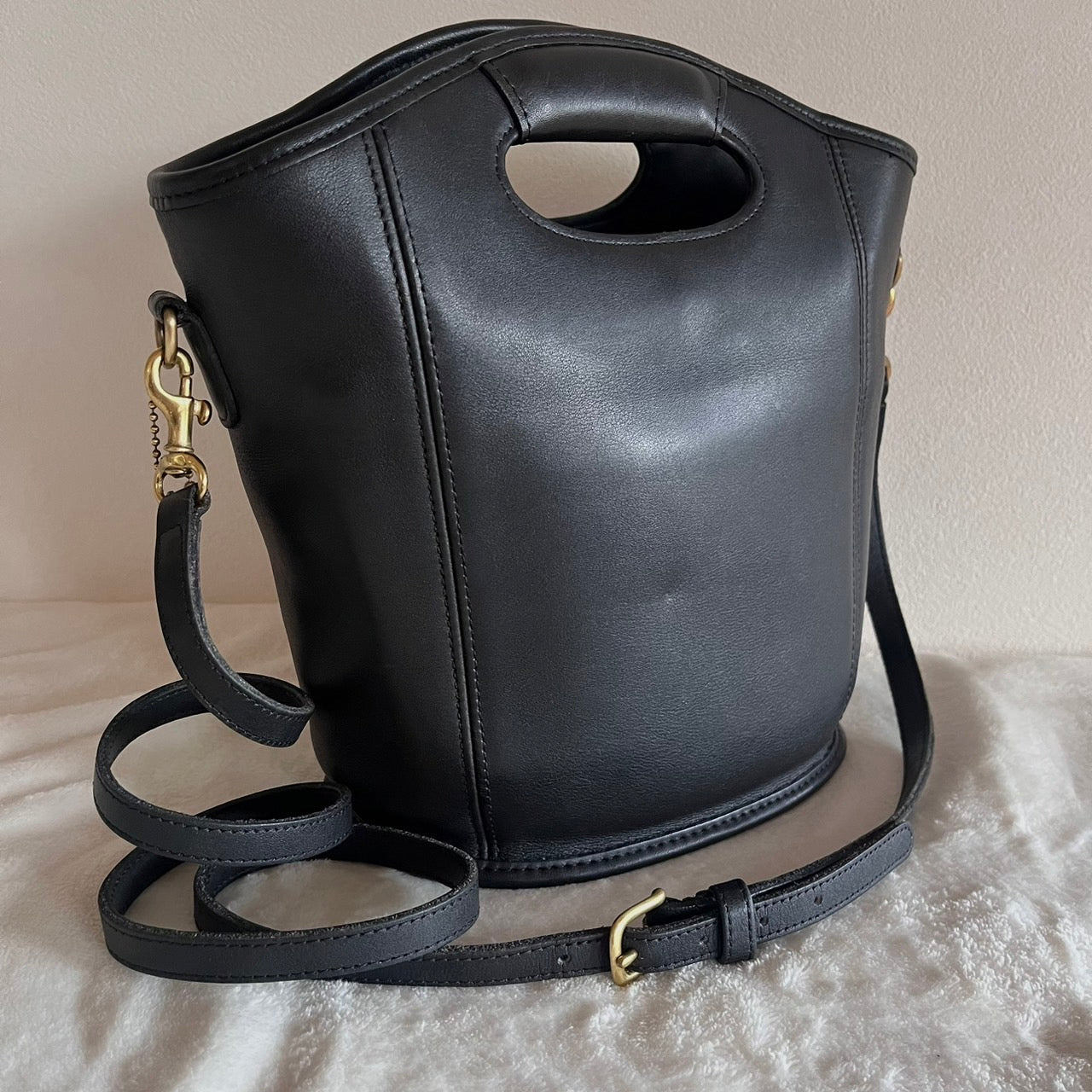 Vintage Coach 9993 Black Leather Mini Shopper Bucket Tote Bag USA – No Extra Fees US Only