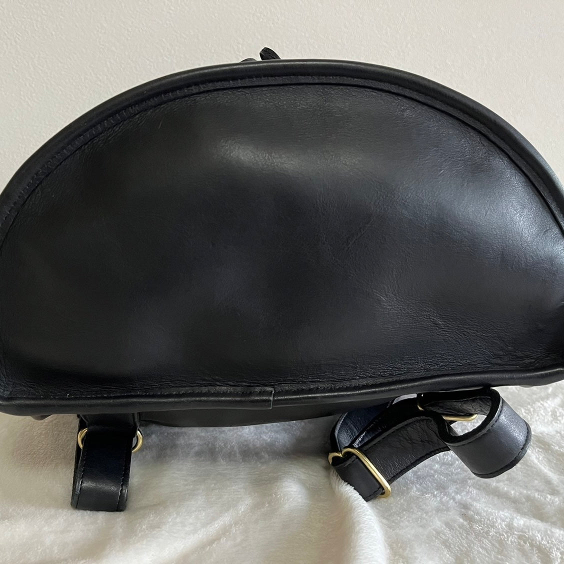 VTG Coach 9943 Black Leather Daypack Backpack Travel Bag – No Extra Fees US Only