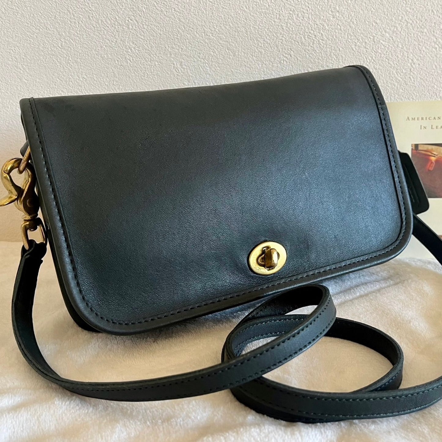 VTG Coach 9755 Green Leather Penny Pocket Purse Crossbody-No Extra Fees US Only