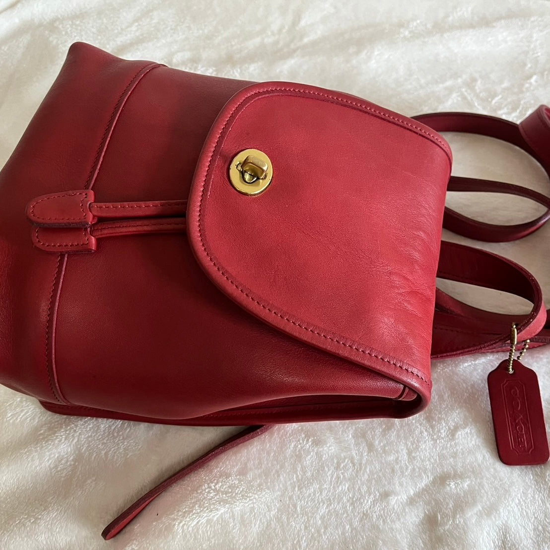 VTG Coach 9960 Red Leather Turnlock Drawstring Backpack – No Extra Fees US Only