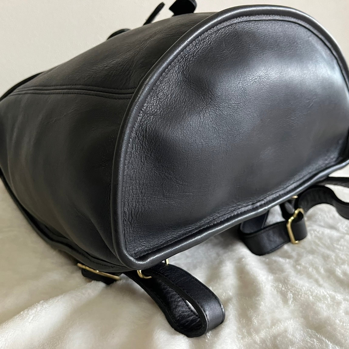 VTG Coach 9943 Black Leather Daypack Backpack Travel Bag – No Extra Fees US Only