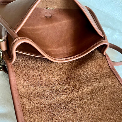 Coach 9755 British Tan Vintage Crossbody – All Duties & Taxes Included (US Only)