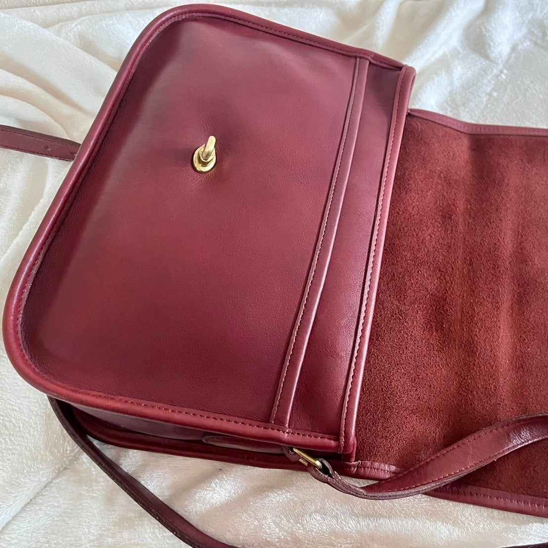 VTG Coach 9790 Rare Burgundy Leather City Crossbody Bag USA – No Fees US Only