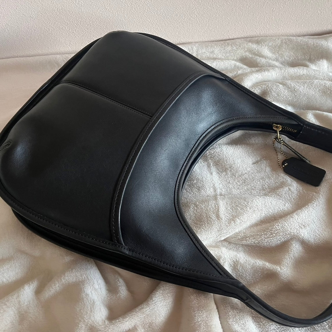 Vintage Coach 9033 Ergo Black Leather Shoulder Handbag Made in USA VGUC